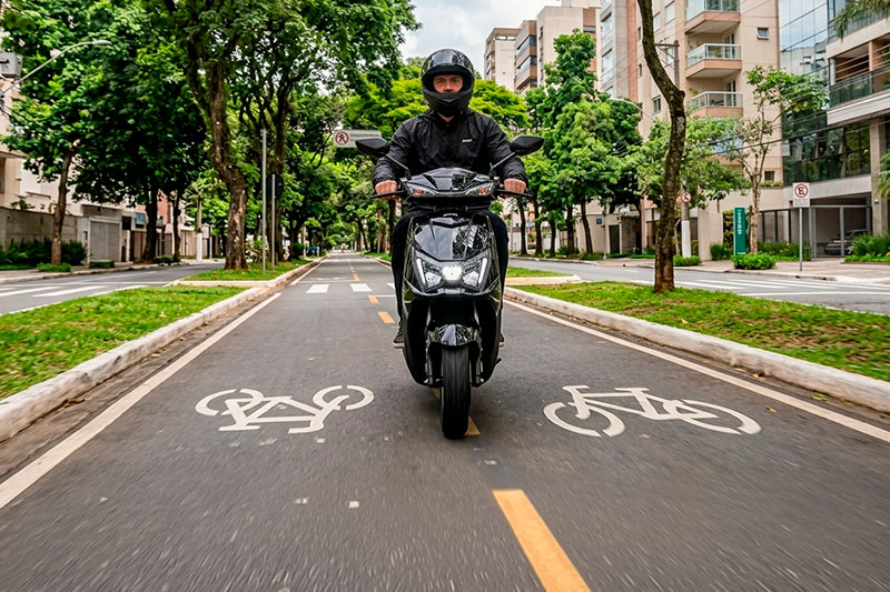 Economia Real: Quanto voc� economiza trocando o carro pela Scooter El�trica?